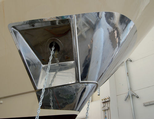 Piastra di protezione per prua di imbarcazioni (in acciaio inossidabile) - MUSONI - Metalstyle Srl
