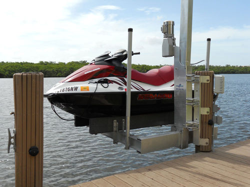 Ascensore per acquascooter - Neptune Boat Lifts, Inc.  - in alluminio