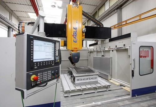 Centro di lavoro CNC - EAGLE - Breton - a 5 assi / verticale / per resina