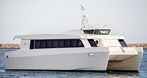 Barca professionale barca per trasporto passeggeri - 17 CF - ARES Shipyard - catamarano / entrobordo / in composito