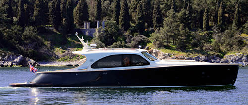 Motor-yacht downeast - Legend 54 - Seven Seas Yachts - con cabina di pilotaggio / dislocante