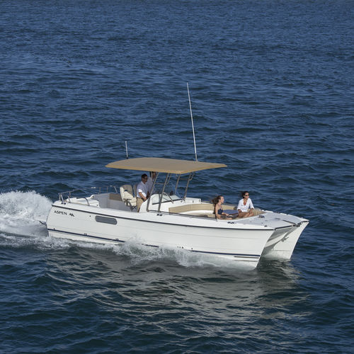 Barca open catamarano - L90 LX - Aspen Power Catamarans - entrobordo / con motore diesel / bimotore