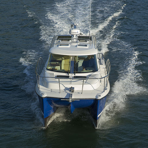 Cabinato catamarano - C100 - Aspen Power Catamarans - entrobordo / bimotore / hard-top