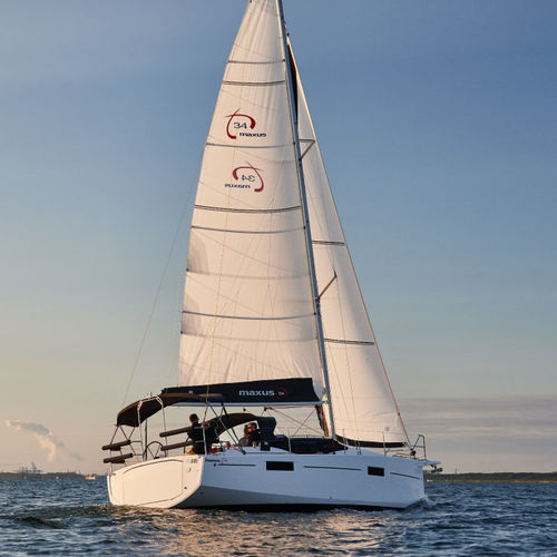 Barca a vela da crociera - Maxus 34 - Northman Krysztof Stepniak  - con 3 cabine / con 10 cuccette / con bompresso