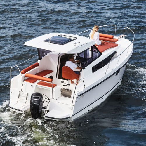 Cabin-cruiser fuoribordo - Nexus Revo 870 - Northman Krysztof Stepniak  - dislocante / hard-top / con 2 cabine