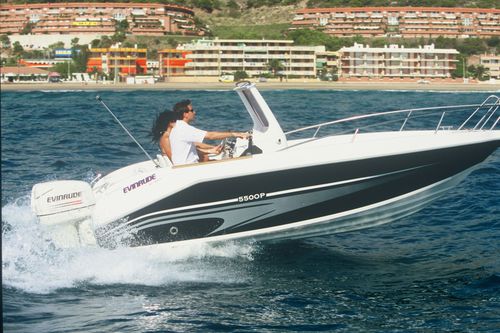 Barca open fuoribordo - 550 - Mazury Sp. z o.o.  - con console centrale / rapida / da pesca sportiva