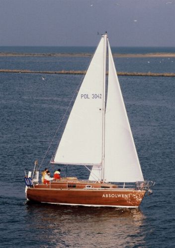 Barca a vela da crociera - ABSOLWENT 900 - HABER YACHTS Sp. z o.o.  - con 7 cuccette / in legno / con bompresso