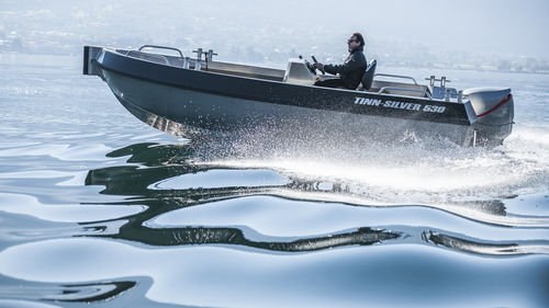 Lancia fuoribordo - 530 - Tinn-Silver aluminium boats - open / con console centrale / in alluminio