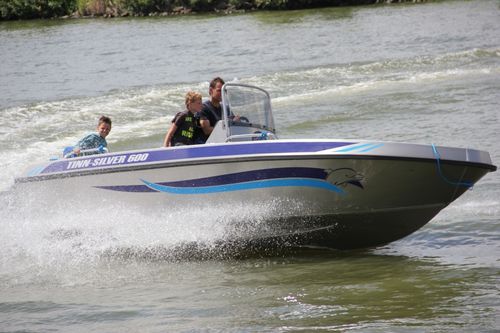 Barca open fuoribordo - 600 Sport - Tinn-Silver aluminium boats - con console centrale / sportiva / da turismo
