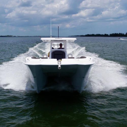 Cabinato catamarano - 340 GFX - Twin Vee Catamarans, Inc. - fuoribordo / bimotore / open