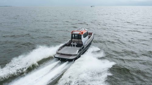 Barca professionale imbarcazione di servizio portuale - H90 - STORMER MARINE - barca da lavoro / entrobordo / in alluminio