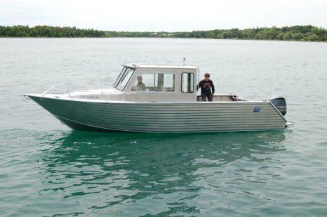 Cabin-cruiser fuoribordo - 28' - Henley Boats™ - hard-top / con cockpit chiuso
