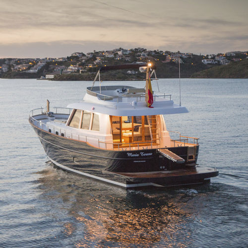Motor-yacht tradizionale - MENORQUÍN 54 FB - Sasga Yachts - lobster / con fly / con 4 cabine