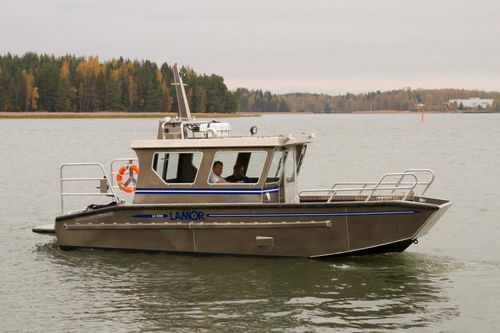 Barca professionale mezzo da sbarco - LLC 7500 - LAMOR - entrobordo / in alluminio