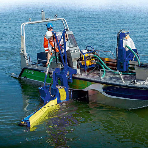 Skimmer per idrocarburi a spazzzola - LSC - LAMOR - con braccio spazzola / per nave