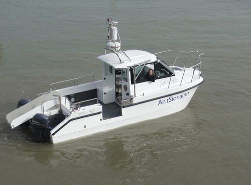 Barca professionale patrol boat - An tSionainn - Cheetah Marine - catamarano / fuoribordo