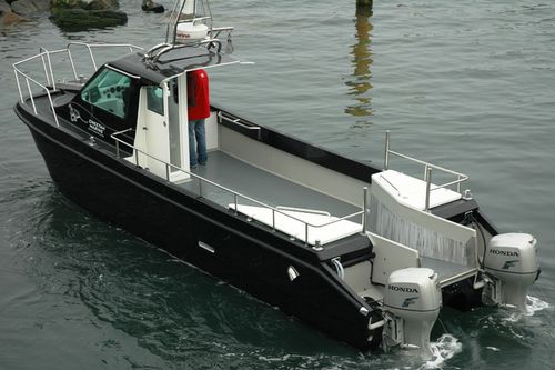 Barca da pesca e diporto catamarano - Gusto - Cheetah Marine - fuoribordo / bimotore / con cockpit chiuso