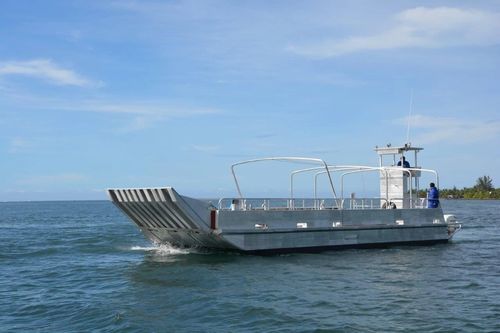 Barca professionale mezzo da sbarco - Changzhou Youbang Boat Co., Ltd. - entrobordo / diesel / in alluminio