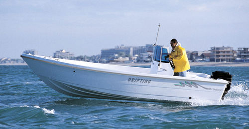 Barca open fuoribordo - DRIFTING - SOCIETA' CONERO sas - con console centrale / in fibra di vetro / max. 6 persone