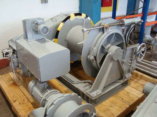 Argano per nave - Adria Winch - di ormeggio / con motore elettrico / con motore idraulico