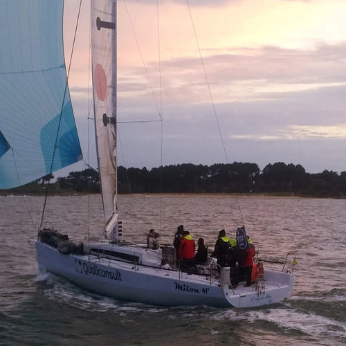 Barca a vela da crociera - Milon 41 - Technologie Marine - da regata / con bompresso