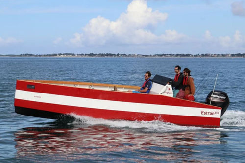 Barca open fuoribordo - Estran 650 - Technologie Marine - con console centrale / in legno / con prendisole