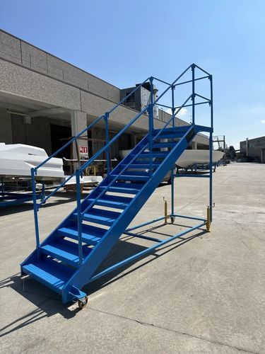 Scaletta per cantiere navale - Ubicarp - regolabile / mobile / su misura