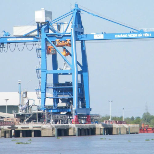 Portainer post-panamax - Feeder Server - Ardelt Kranbau GmbH