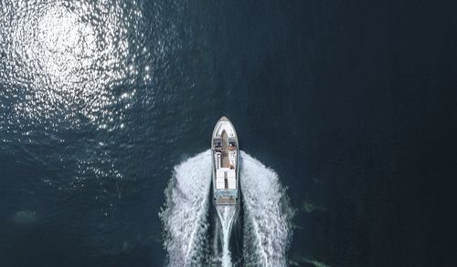 Runabout entrobordo - Akoya - B.Co BVBA - bimotore / open / con dual console