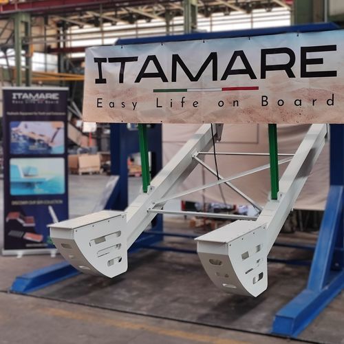 Piattaforma elevatrice - ITAMARE - per tender / per catamarano / in alluminio