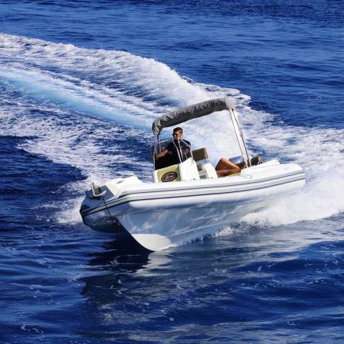 Gommone fuoribordo - MG 710 - SAVER  S.R.L. - semirigido / con console centrale / max. 18 persone