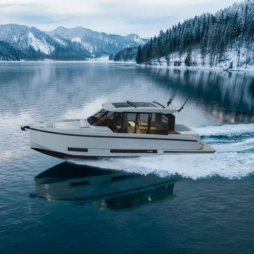 Cabinato fuoribordo - D36 - De Antonio Yachts - bimotore / hard-top / max. 12 persone