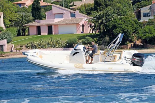 Gommone fuoribordo - Piranha 8m - Piranha Ribs Ltd - semirigido / con console centrale / max. 18 persone