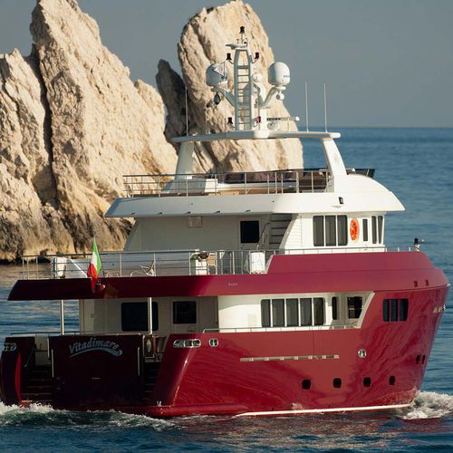 Motor-yacht da crociera - VITADIMARE  - Cantiere Delle Marche - con fly