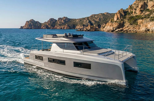 trawler catamarano - AVENTURA YACHTS
