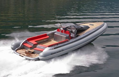 Gommone entrobordo - 50 - Albatro International Srl - semirigido / con console centrale / con cabina