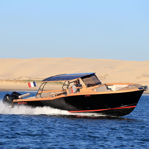 Barca open fuoribordo - PICNIC OPEN 10M HB - DUBOURDIEU - bimotore / con console centrale / sportiva