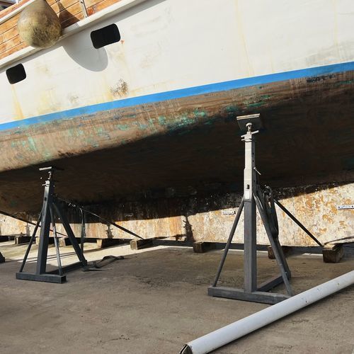 Invaso per barca a motore - CIF Ton.20 o Ton.30 o Ton.50 h. 18/30 - Naval Tecno Sud - per barca a vela / a inclinazione fissa