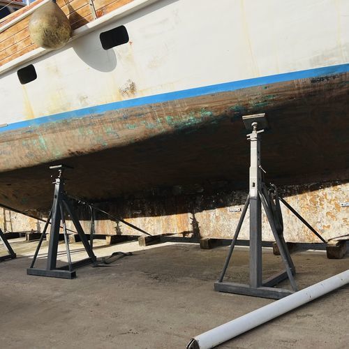 Invaso per barca a motore - CIF Ton.20 o Ton. 30 o Ton. 50 h. 28/45 - Naval Tecno Sud - per barca a vela / a inclinazione fissa