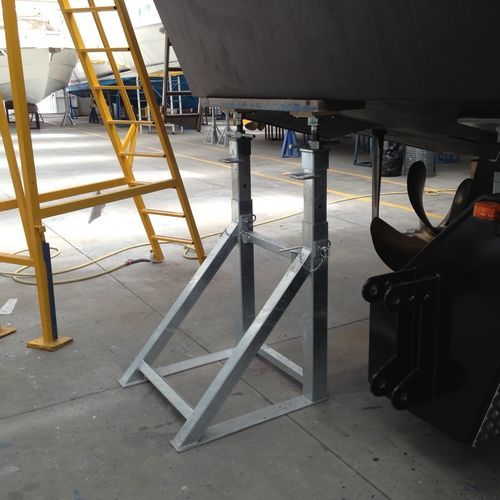 Invaso per barca a motore - CV2T ton. 10+10 h.10/15 - Naval Tecno Sud - regolabile / fisso