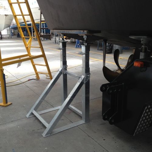 Invaso per barca a motore - CV2T ton. 10+10 h.16/25 - Naval Tecno Sud - regolabile / fisso
