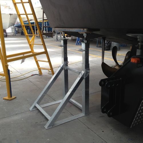 Invaso per barca a motore - CV2T ton. 10+10 h.20/32 - Naval Tecno Sud - regolabile / fisso