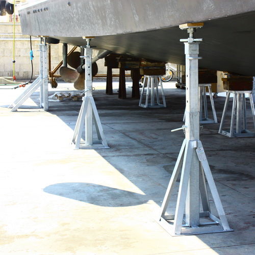 Puntello per barca - CV Ton.30 o Ton.50 h. 12/18 - Naval Tecno Sud - regolabile / fisso