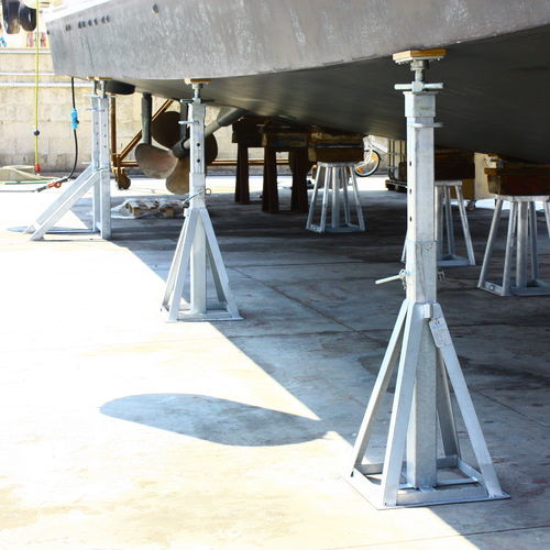 Puntello per barca - CV Ton.30 o Ton.50 h. 14/22 - Naval Tecno Sud - regolabile / fisso