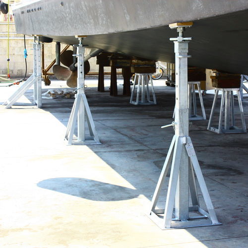 Puntello per barca - CV Ton.30 o Ton.50 h. 25/41 - Naval Tecno Sud - regolabile / fisso
