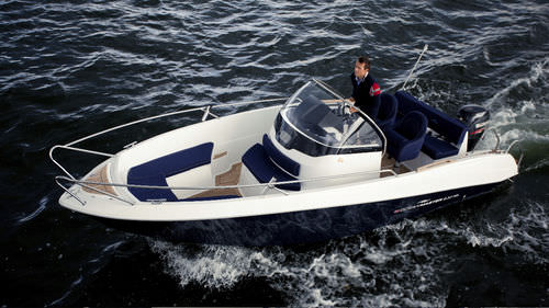Walkaround fuoribordo - 630 Open  - Admiral Boats S.A. - max. 8 persone / con prendisole