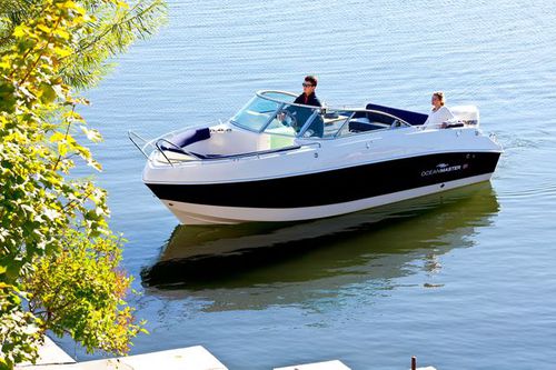 Runabout entrobordo - 660 - Admiral Boats S.A. - bow-rider / max. 8 persone / con prendisole
