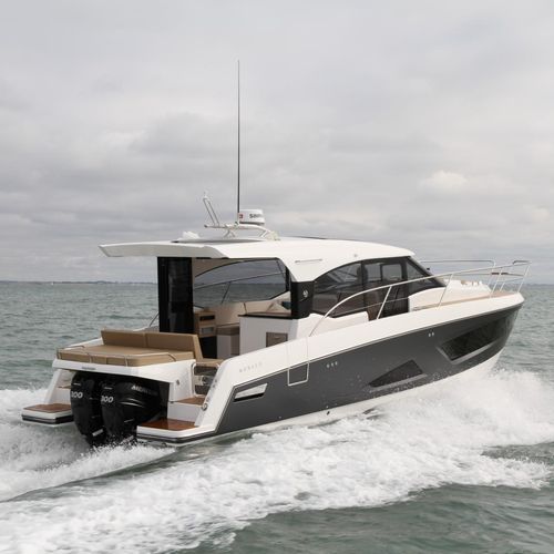 Cabinato fuoribordo - MONACO 110 - Parker Poland - bimotore / hard-top / da crociera
