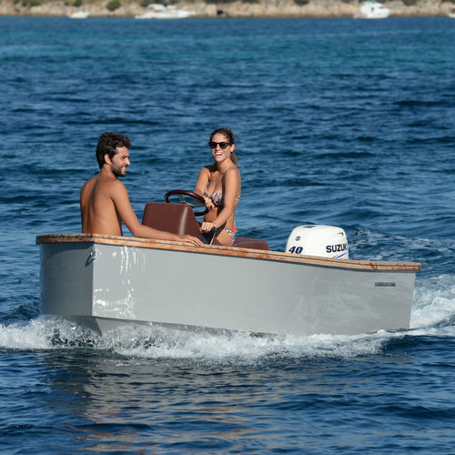 Barca open fuoribordo - MB11 - PHIEQUIPE - con console centrale / con console jockey / max. 4 persone