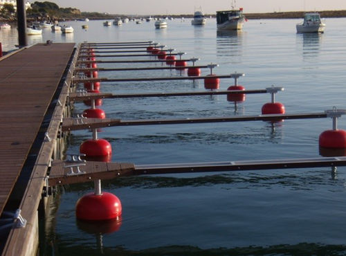 Dock finger in acciaio - Sagres  - Lindley Marinas - galvanizzato